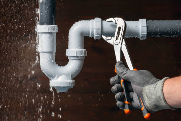 Professional Emergency Plumber technician working in Bunker Hill, KS